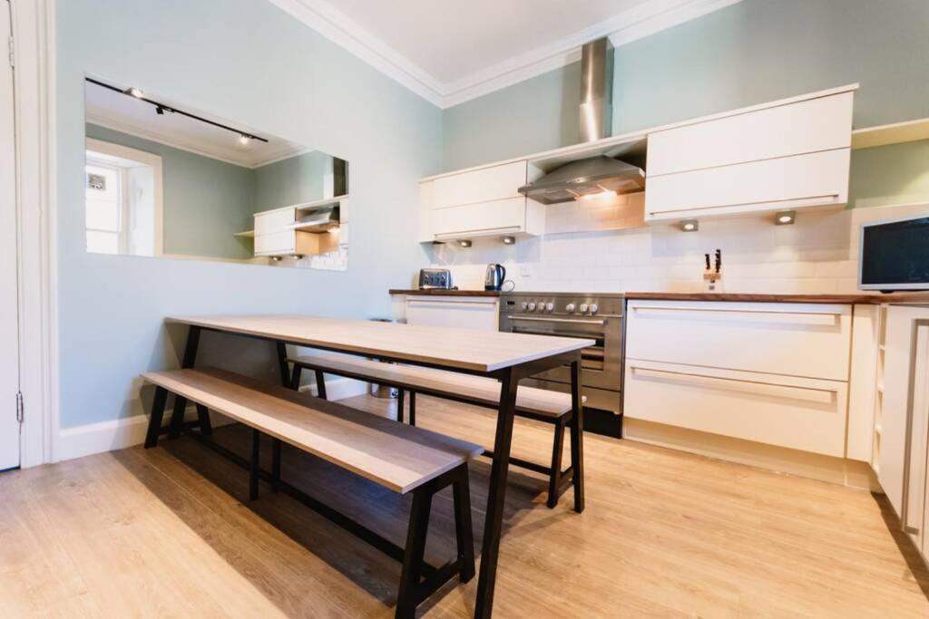 Wallace Apartment - A Unique Apartment In Countryside Park With Wifi And Access To Bar And Pool Perth Exterior foto